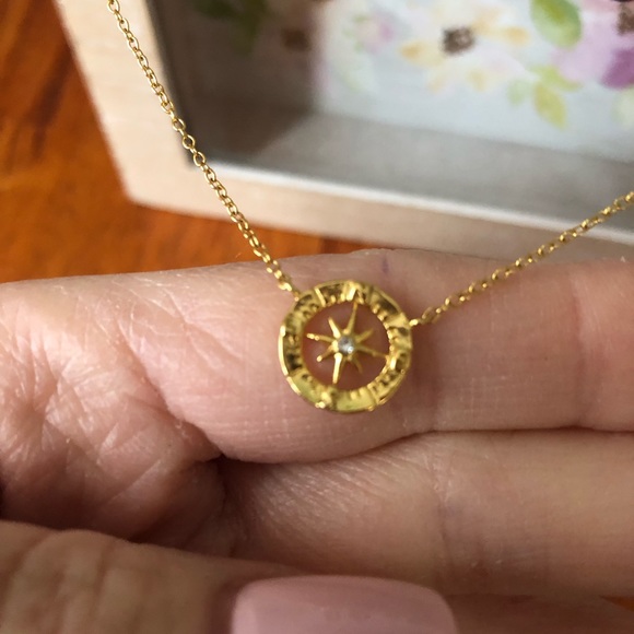 Compass necklace - Picture 2 of 3